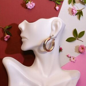 Elegant Gold-tone Hoop Earrings